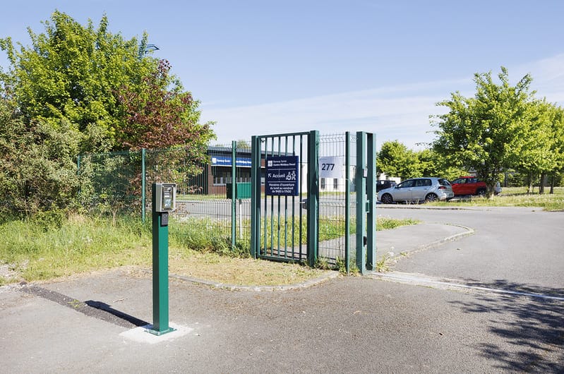 Portail réemployé lors de la rénovation de l’hôpital de jour Ramsay Santé