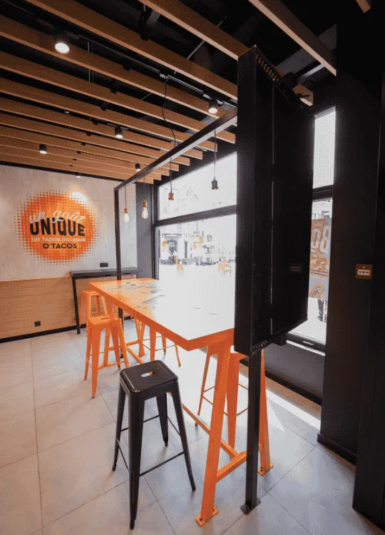 Aménagement intérieur d'un local commercial de restauration