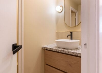 Sanitaires rénovés dans des bureaux avenue des Ternes à Paris